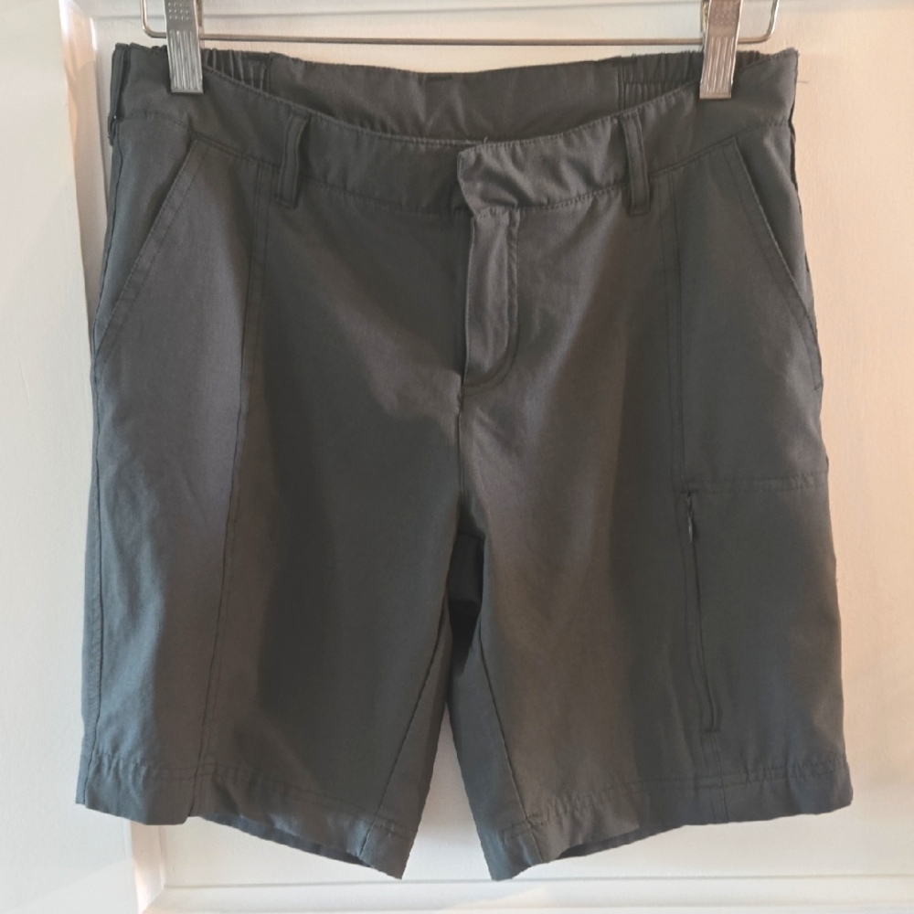 32 Degrees Women's Cargo Shorts in Gray